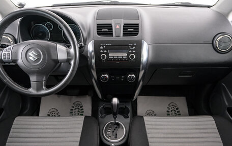 Suzuki SX4 II рестайлинг, 2010 год, 999 000 рублей, 10 фотография