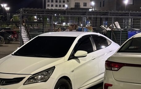 Hyundai Solaris II рестайлинг, 2014 год, 415 000 рублей, 9 фотография