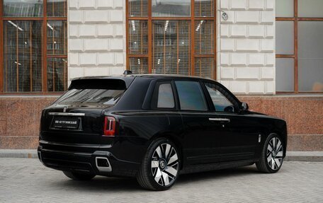 Rolls-Royce Cullinan, 2025 год, 80 000 000 рублей, 5 фотография