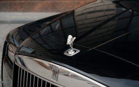 Rolls-Royce Cullinan, 2025 год, 80 000 000 рублей, 16 фотография