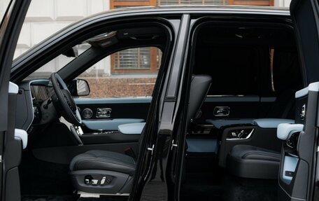 Rolls-Royce Cullinan, 2025 год, 80 000 000 рублей, 18 фотография