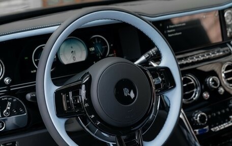 Rolls-Royce Cullinan, 2025 год, 80 000 000 рублей, 25 фотография