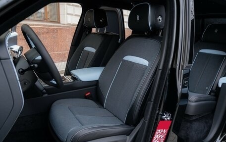 Rolls-Royce Cullinan, 2025 год, 80 000 000 рублей, 29 фотография