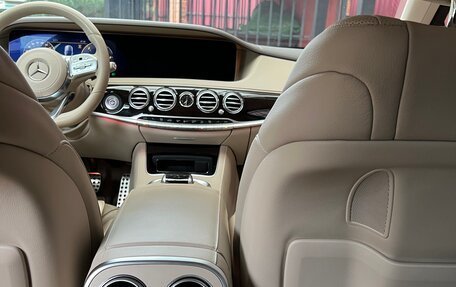 Mercedes-Benz S-Класс, 2019 год, 9 000 000 рублей, 14 фотография