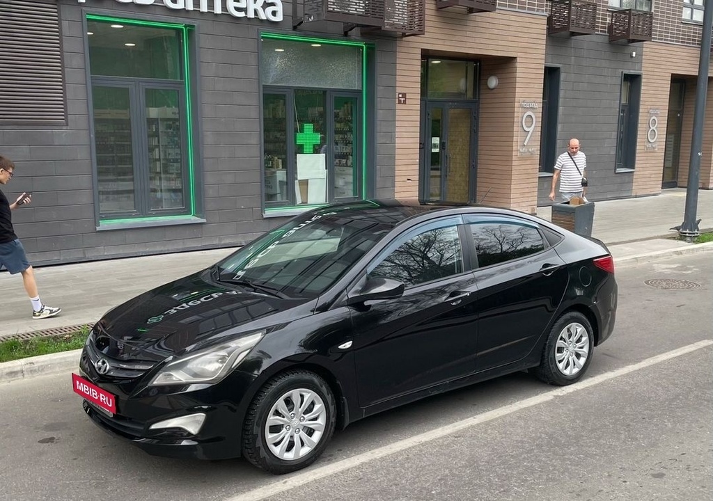 Hyundai Solaris I рестайлинг, 2015 год, 520 000 рублей, 3 фотография