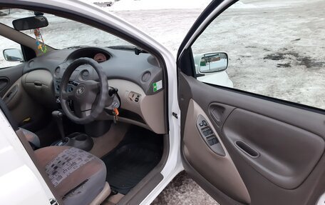 Toyota Platz, 2003 год, 450 000 рублей, 12 фотография