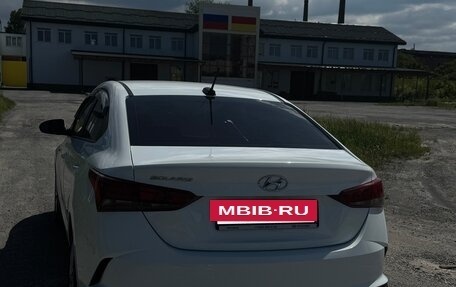 Hyundai Solaris II рестайлинг, 2021 год, 1 750 000 рублей, 3 фотография