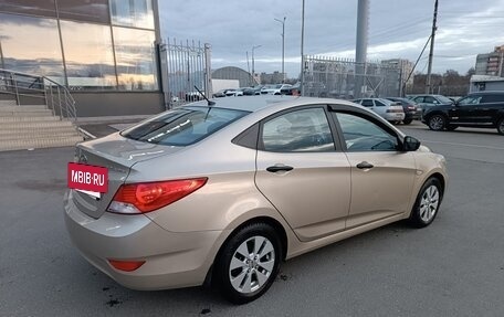 Hyundai Solaris II рестайлинг, 2014 год, 820 000 рублей, 4 фотография