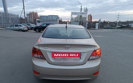 Hyundai Solaris II рестайлинг, 2014 год, 820 000 рублей, 5 фотография