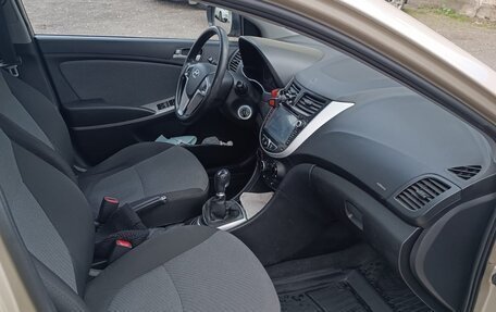Hyundai Solaris II рестайлинг, 2014 год, 820 000 рублей, 10 фотография