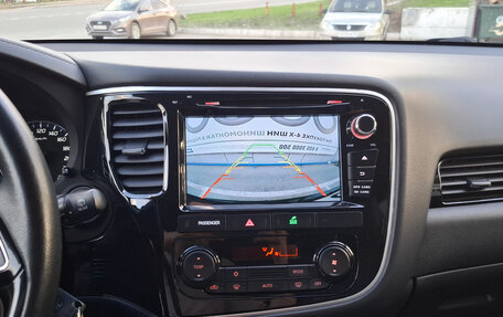 Mitsubishi Outlander III рестайлинг 3, 2019 год, 2 200 000 рублей, 12 фотография