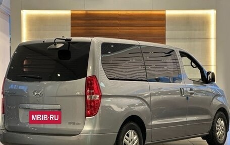 Hyundai Grand Starex Grand Starex I рестайлинг 2, 2020 год, 3 838 000 рублей, 5 фотография