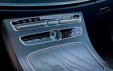 Mercedes-Benz E-Класс, 2017 год, 4 700 000 рублей, 15 фотография