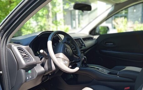 Honda HR-V II, 2019 год, 1 999 000 рублей, 6 фотография