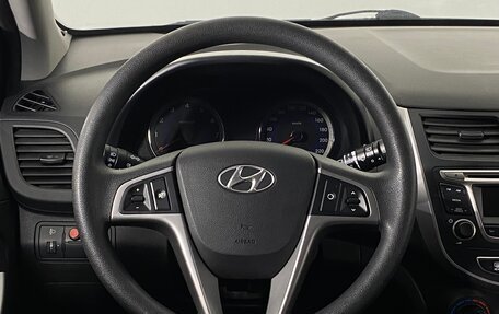 Hyundai Solaris II рестайлинг, 2015 год, 1 149 000 рублей, 17 фотография