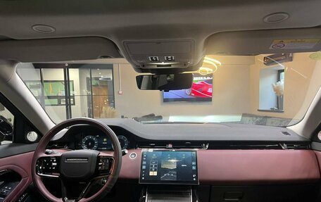 Land Rover Range Rover Evoque II, 2024 год, 5 999 999 рублей, 9 фотография