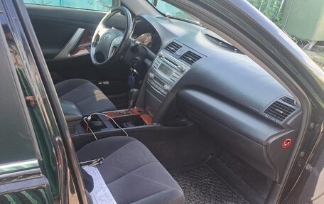 Toyota Camry, 2011 год, 1 300 000 рублей, 4 фотография
