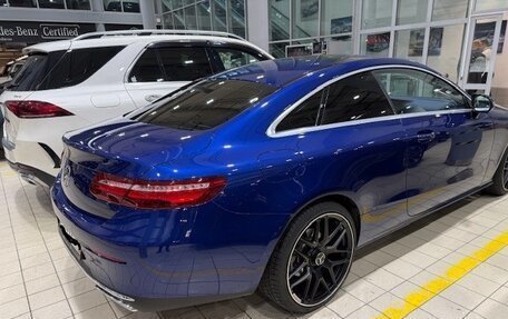 Mercedes-Benz E-Класс, 2019 год, 3 790 000 рублей, 2 фотография