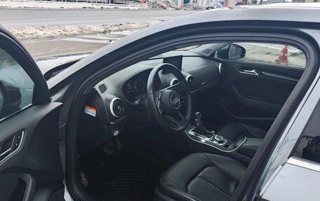 Audi A3, 2018 год, 2 599 999 рублей, 10 фотография