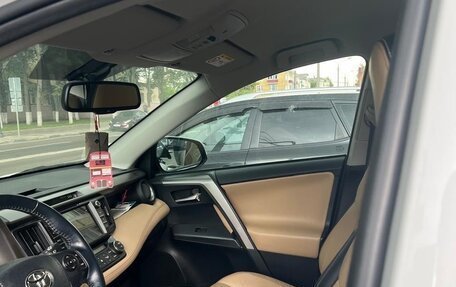 Toyota RAV4, 2018 год, 3 500 000 рублей, 9 фотография