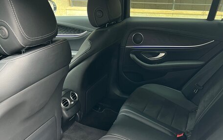 Mercedes-Benz E-Класс, 2021 год, 4 590 000 рублей, 18 фотография