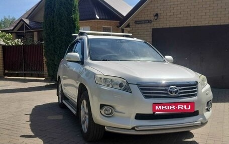 Toyota RAV4, 2011 год, 1 300 000 рублей, 6 фотография
