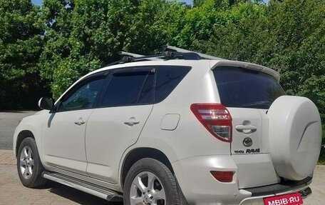 Toyota RAV4, 2011 год, 1 300 000 рублей, 10 фотография