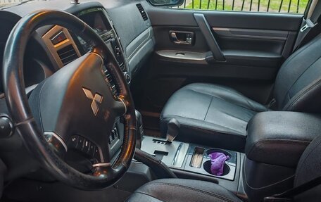 Mitsubishi Pajero IV, 2018 год, 2 470 000 рублей, 7 фотография