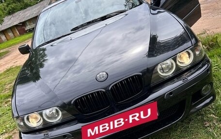 BMW 5 серия, 1998 год, 750 000 рублей, 1 фотография