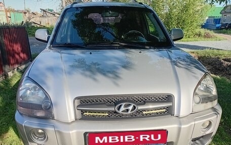 Hyundai Tucson III, 2006 год, 830 000 рублей, 1 фотография