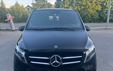 Mercedes-Benz V-Класс, 2020 год, 6 050 000 рублей, 1 фотография