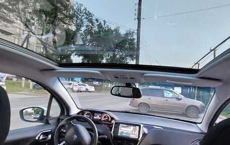 Peugeot 208 II, 2013 год, 675 000 рублей, 8 фотография