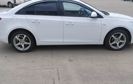 Chevrolet Cruze II, 2011 год, 640 000 рублей, 3 фотография