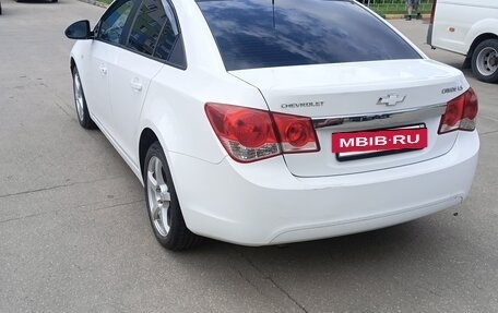 Chevrolet Cruze II, 2011 год, 640 000 рублей, 9 фотография