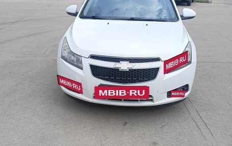 Chevrolet Cruze II, 2011 год, 640 000 рублей, 7 фотография