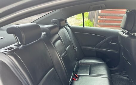Toyota Avensis III рестайлинг, 2010 год, 1 350 000 рублей, 36 фотография