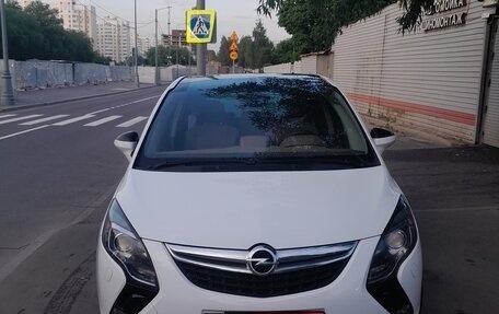 Opel Zafira C рестайлинг, 2013 год, 1 490 000 рублей, 3 фотография