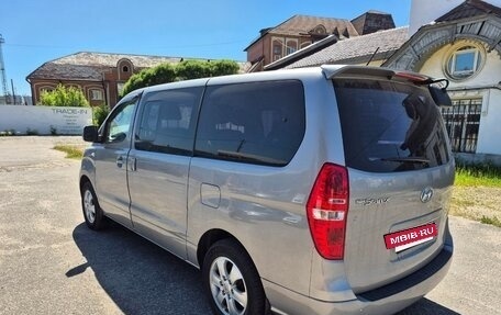 Hyundai Grand Starex Grand Starex I рестайлинг 2, 2019 год, 3 500 000 рублей, 6 фотография
