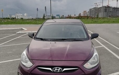 Hyundai Solaris II рестайлинг, 2013 год, 950 000 рублей, 8 фотография