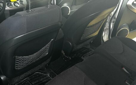 Toyota RAV4, 2006 год, 1 100 000 рублей, 19 фотография