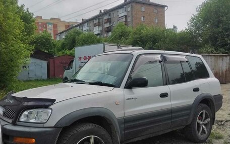 Toyota RAV4, 1997 год, 700 000 рублей, 2 фотография