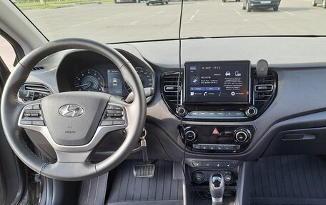Hyundai Solaris II рестайлинг, 2021 год, 1 670 000 рублей, 12 фотография