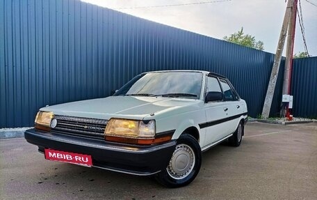 Toyota Corona VIII (T170), 1985 год, 650 000 рублей, 2 фотография