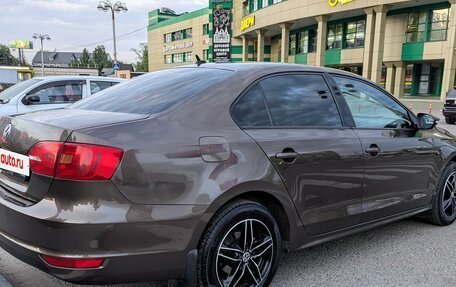 Volkswagen Jetta VI, 2012 год, 870 000 рублей, 5 фотография