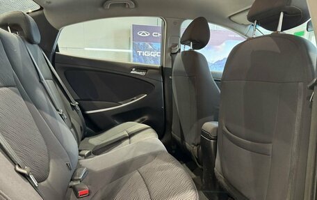 Hyundai Solaris II рестайлинг, 2011 год, 600 000 рублей, 11 фотография