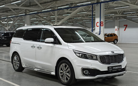 KIA Carnival III, 2016 год, 2 574 000 рублей, 3 фотография