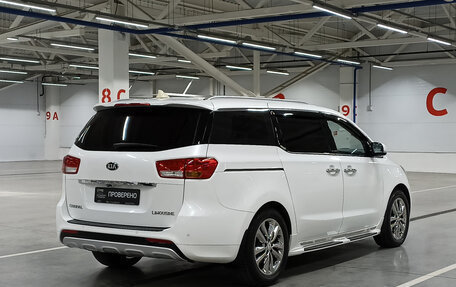 KIA Carnival III, 2016 год, 2 574 000 рублей, 6 фотография