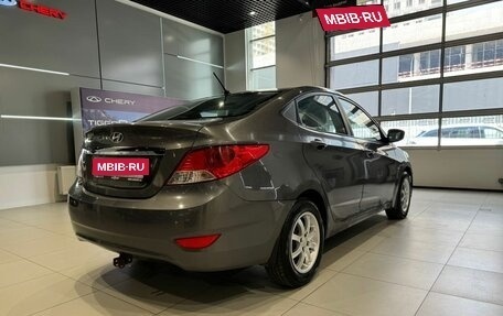 Hyundai Solaris II рестайлинг, 2011 год, 600 000 рублей, 4 фотография