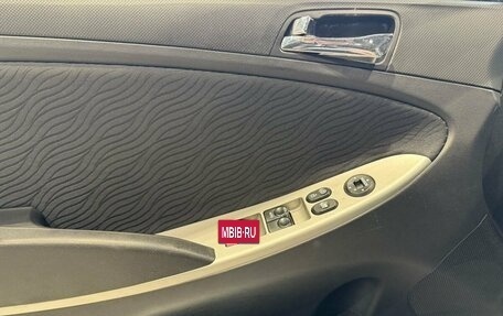 Hyundai Solaris II рестайлинг, 2011 год, 600 000 рублей, 16 фотография