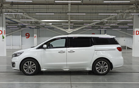 KIA Carnival III, 2016 год, 2 574 000 рублей, 10 фотография